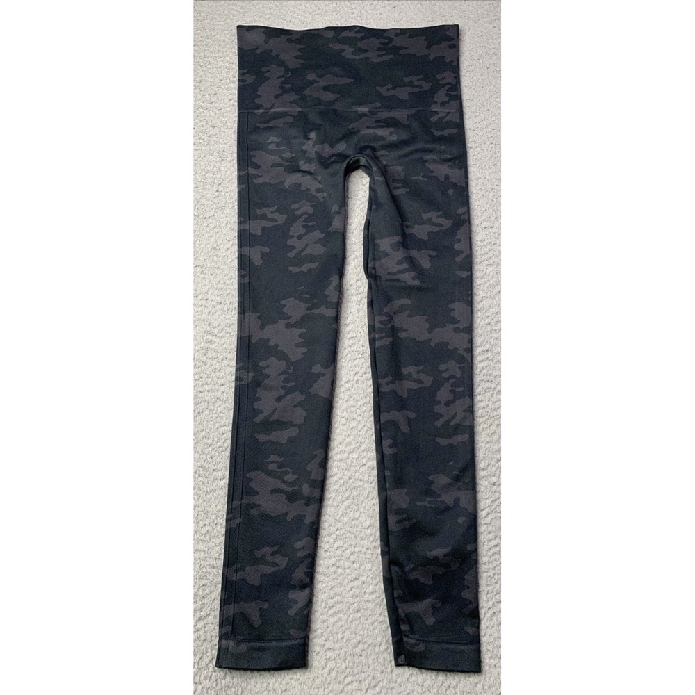 SPANX  Leggings Womens Medium Camo Inseam 24" Waist 24" SPANX Leggings Black